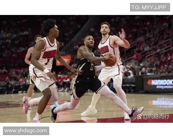 布鲁克洛佩斯：从篮筐之下的巨人到NBA的战术核心